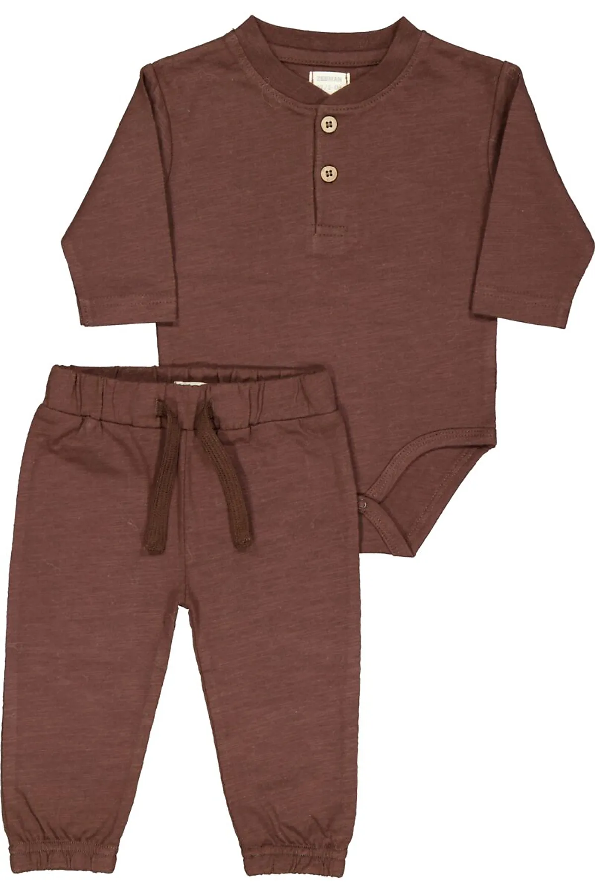 Conjunto de ropa - Marrón