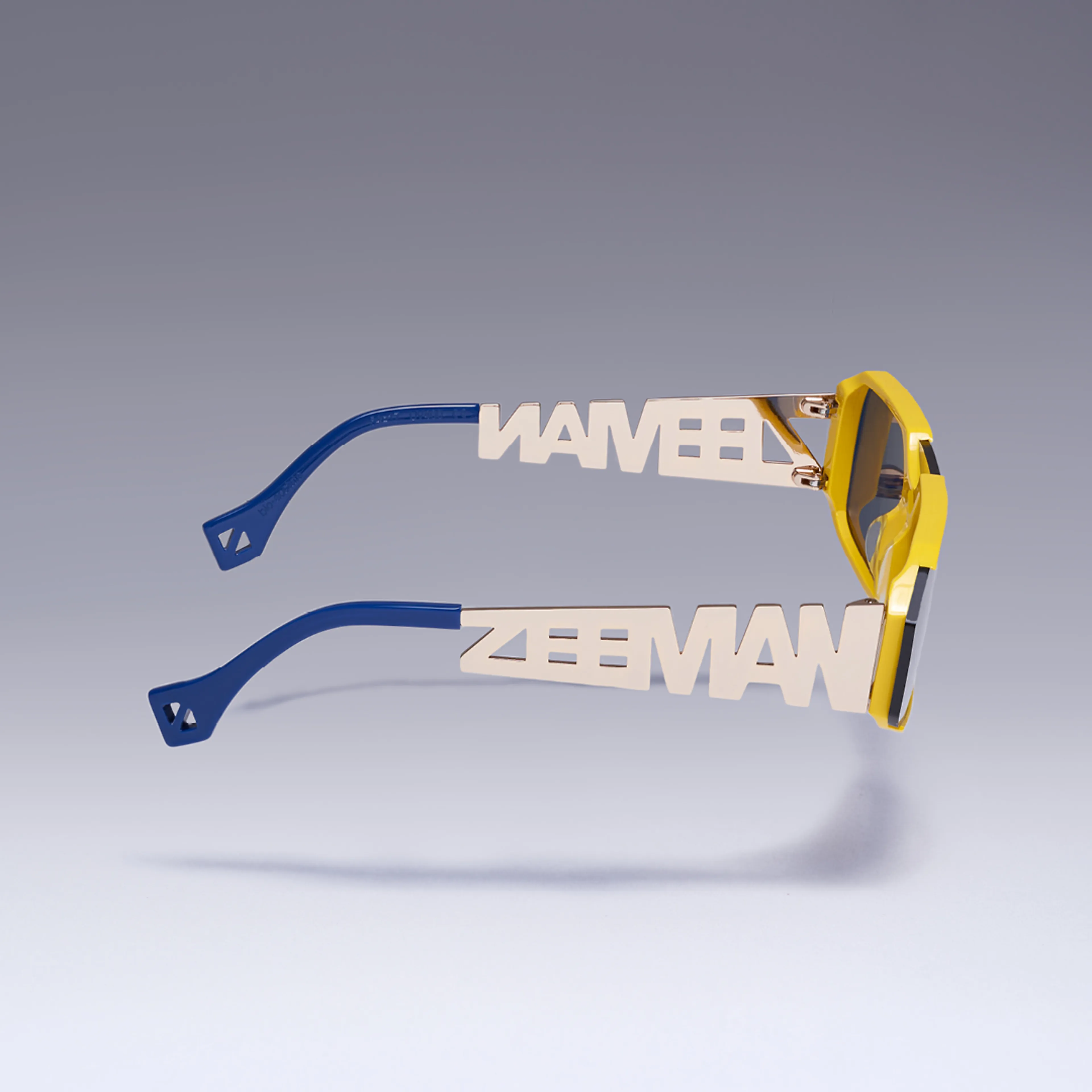 2099903317993_Front03.jpg